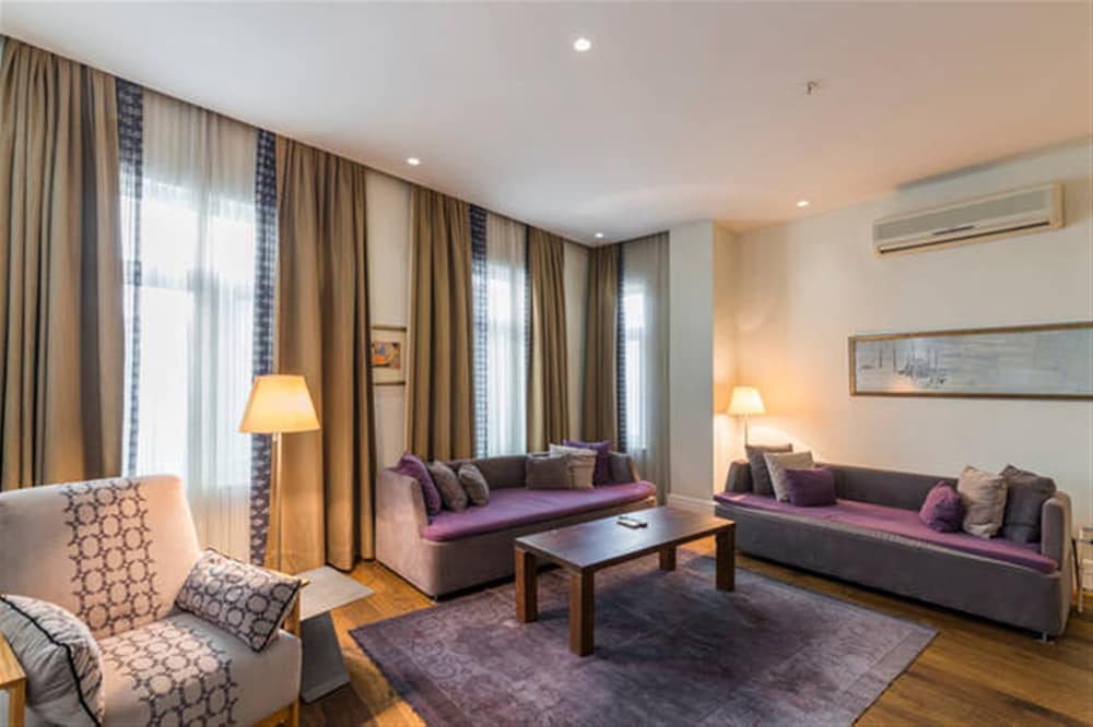 Misafir Suites 8 Istanbul. 44/70