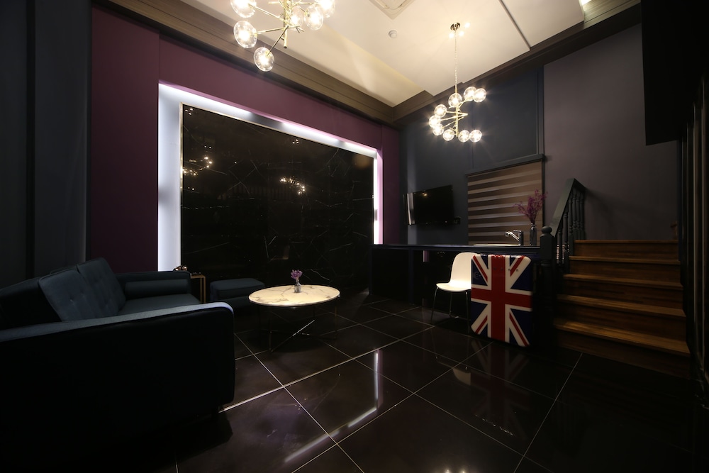 Piano Hotel 41/65