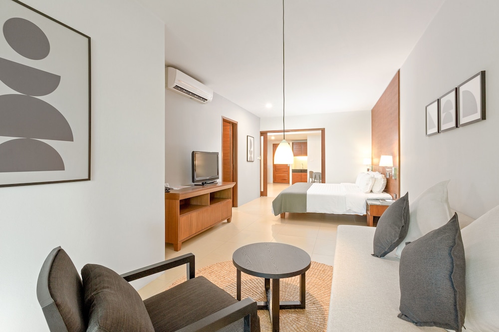 Sunprime Kamala Beach 27/35