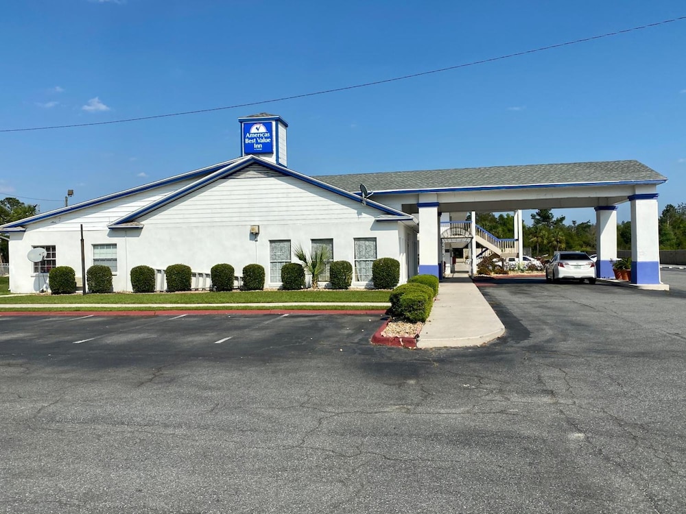 Motel6 Marianna, FL 44/60