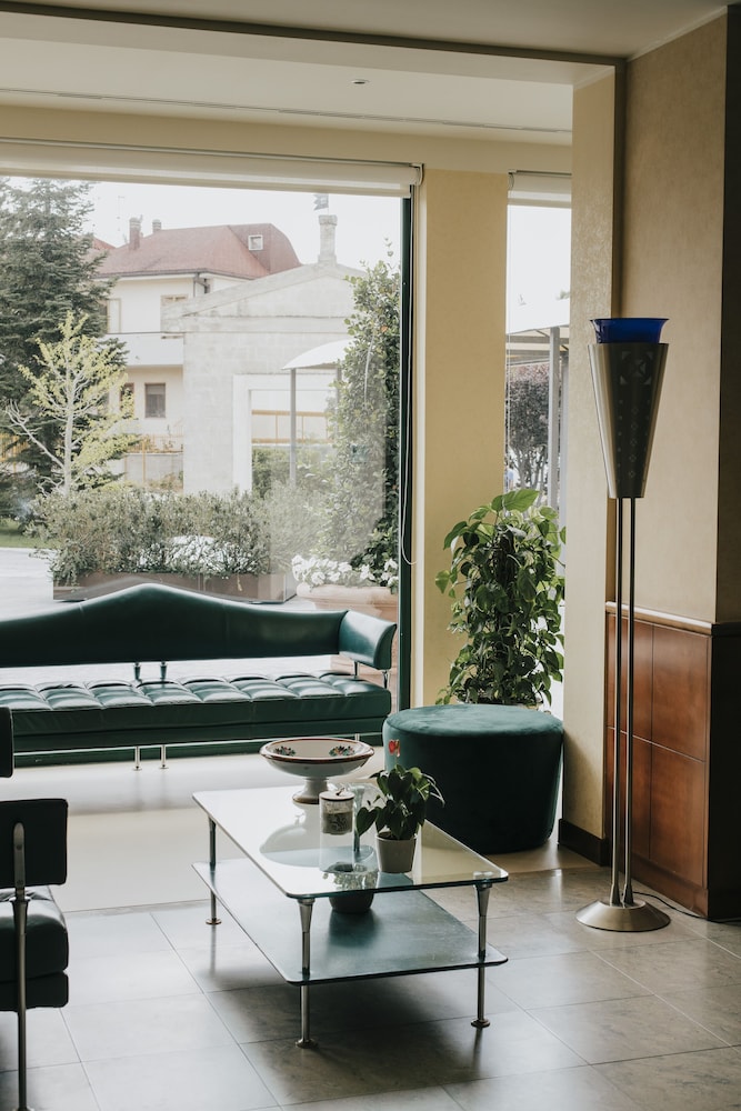 Hotel Del Campo 43/64