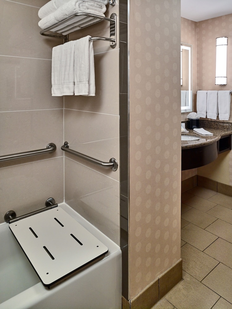Hilton Garden Inn Gatlinburg 24/70