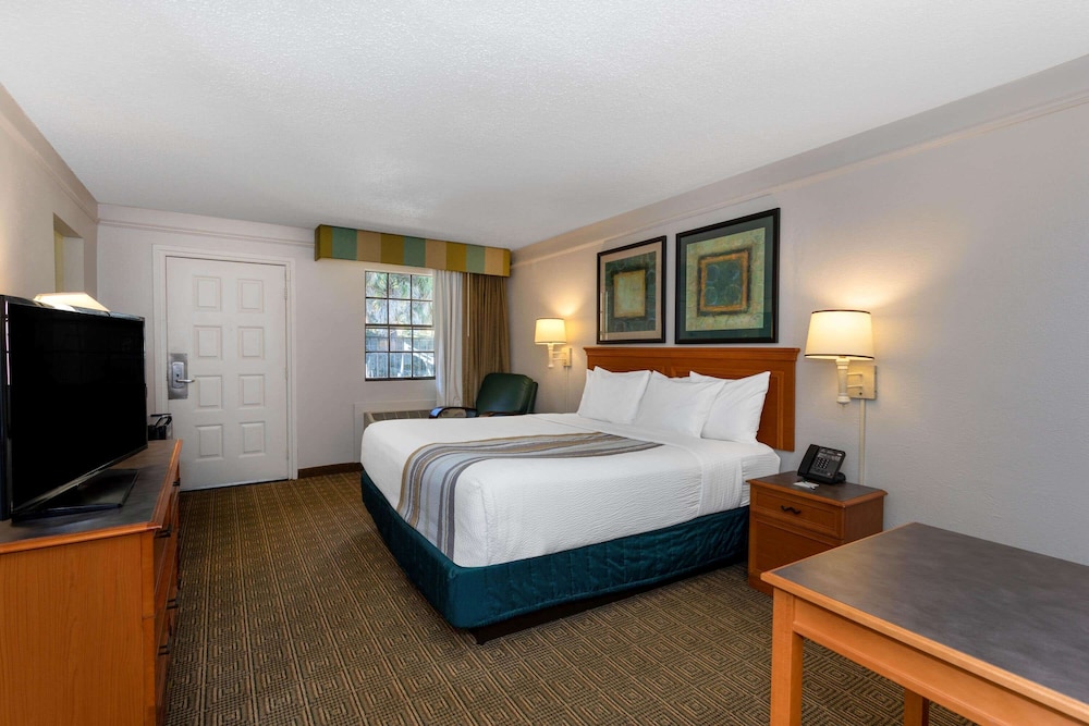 La Quinta Inn Tallahassee North 9/47