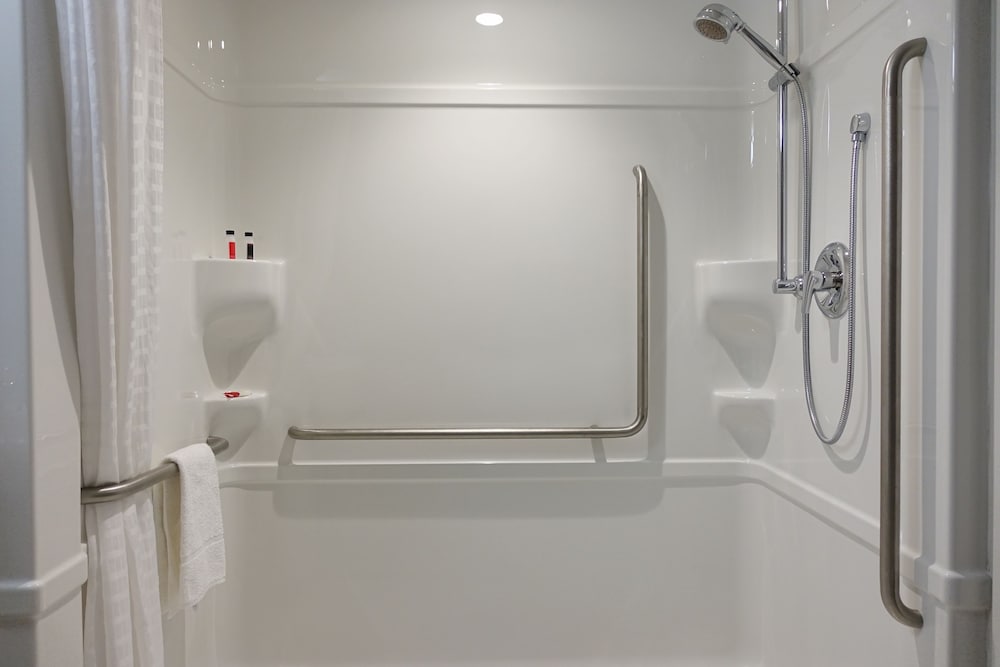 Microtel Inn & Suites By Wyndham Sault Ste. Marie 23/47