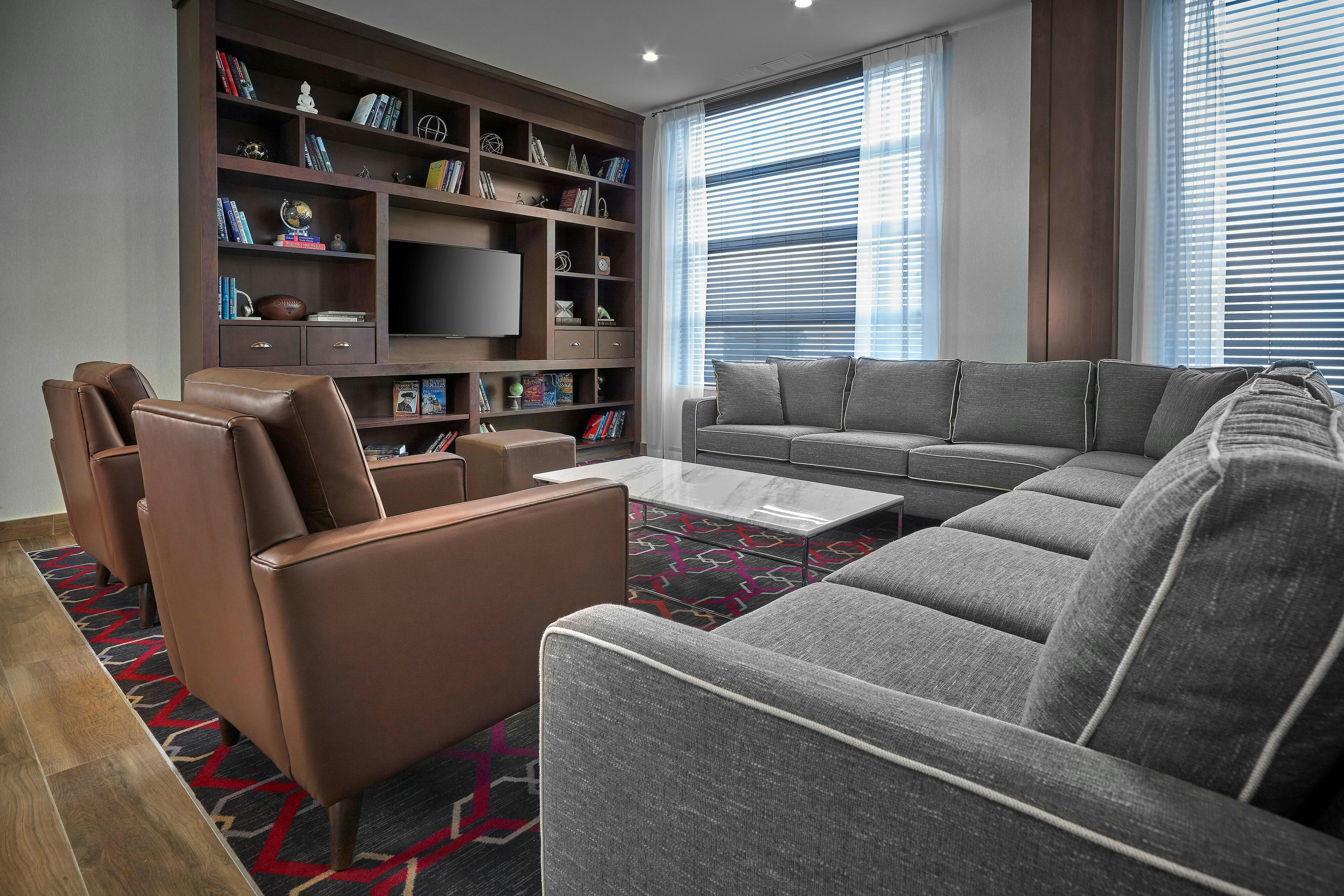 Four Points by Sheraton Edmonton West 13/30