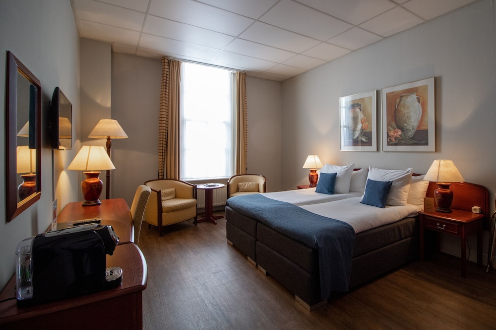 Grand Hotel De Draak and Residence Dagmara 10/43