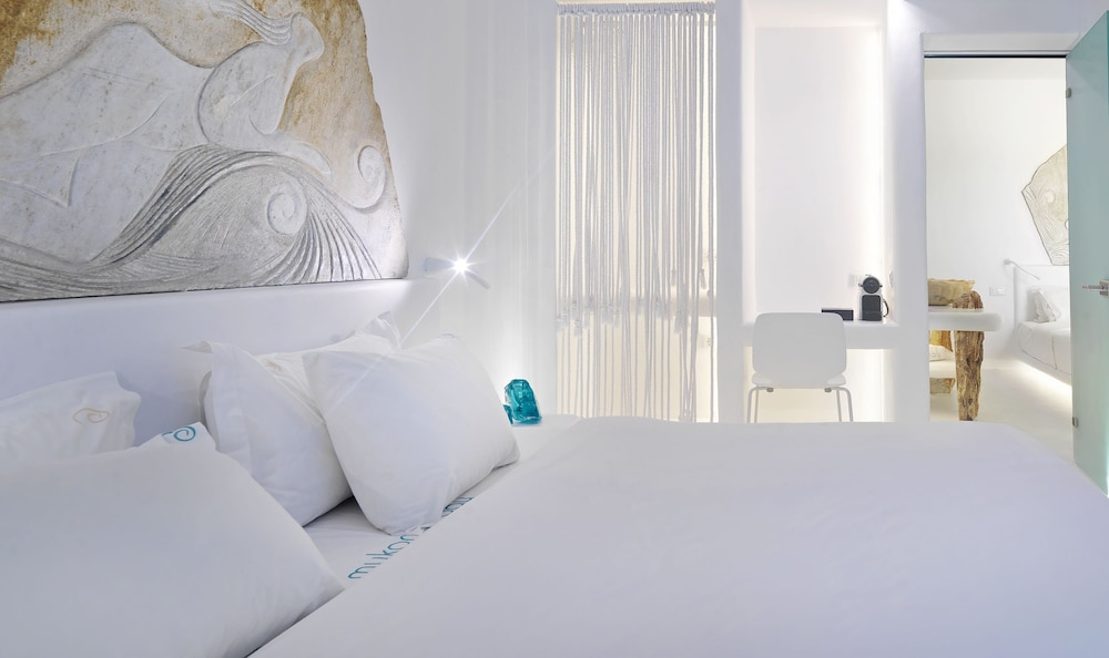 Mykonos Bay Resort and Villas 24/73