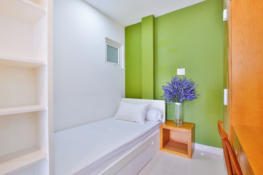 Sunflower Boutique Studio Apartment 17/44