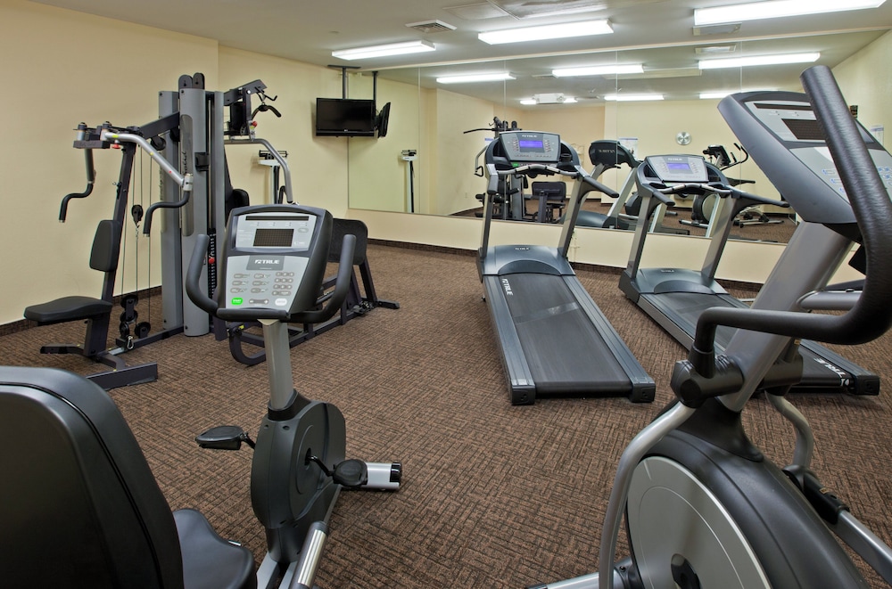 Candlewood Suites Louisville North 39/67