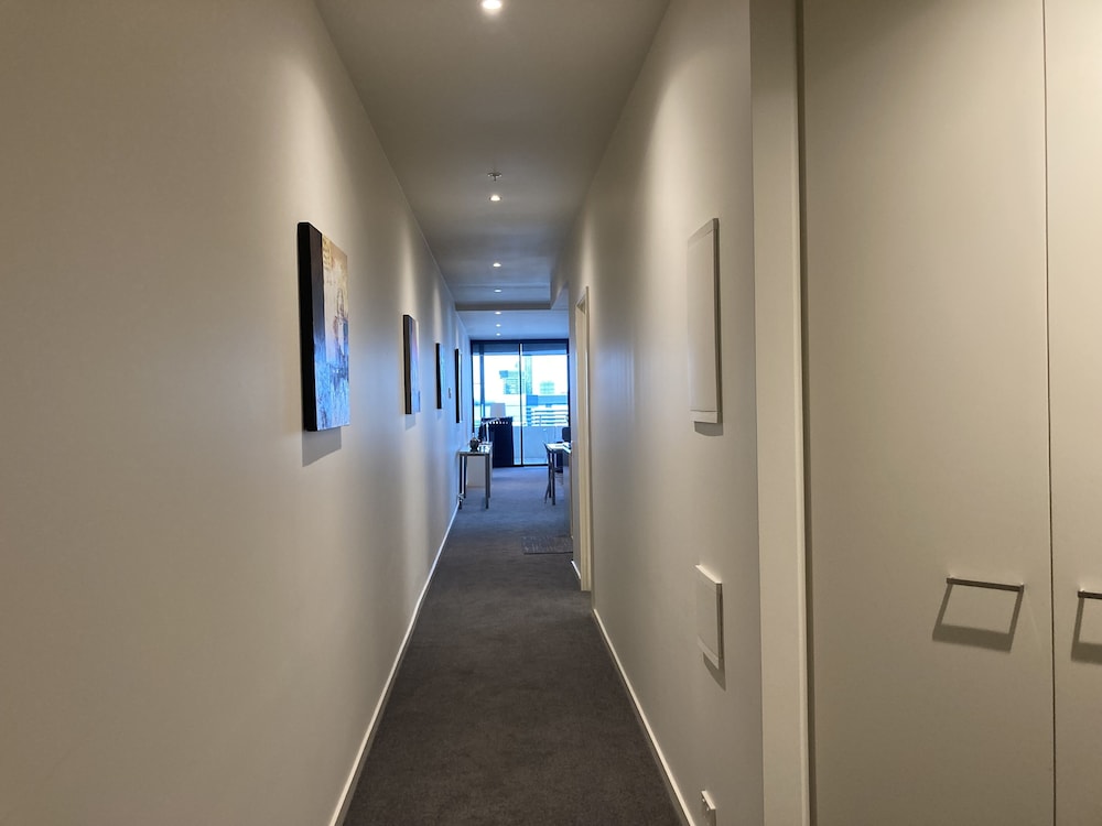 Accent Accommodation at Docklands Melbourne 44/50