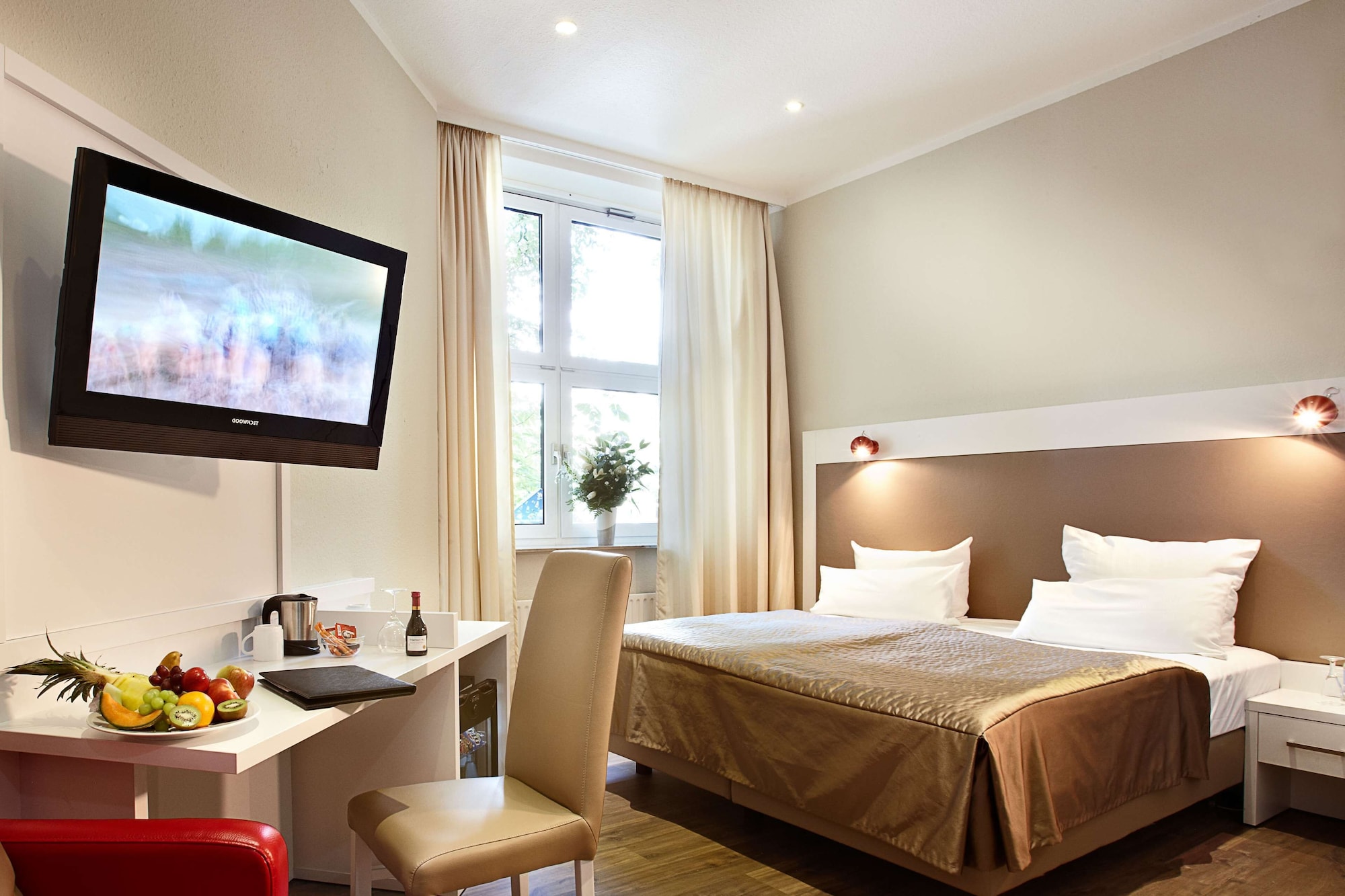 Comfort, Twin Beds, Bathtub