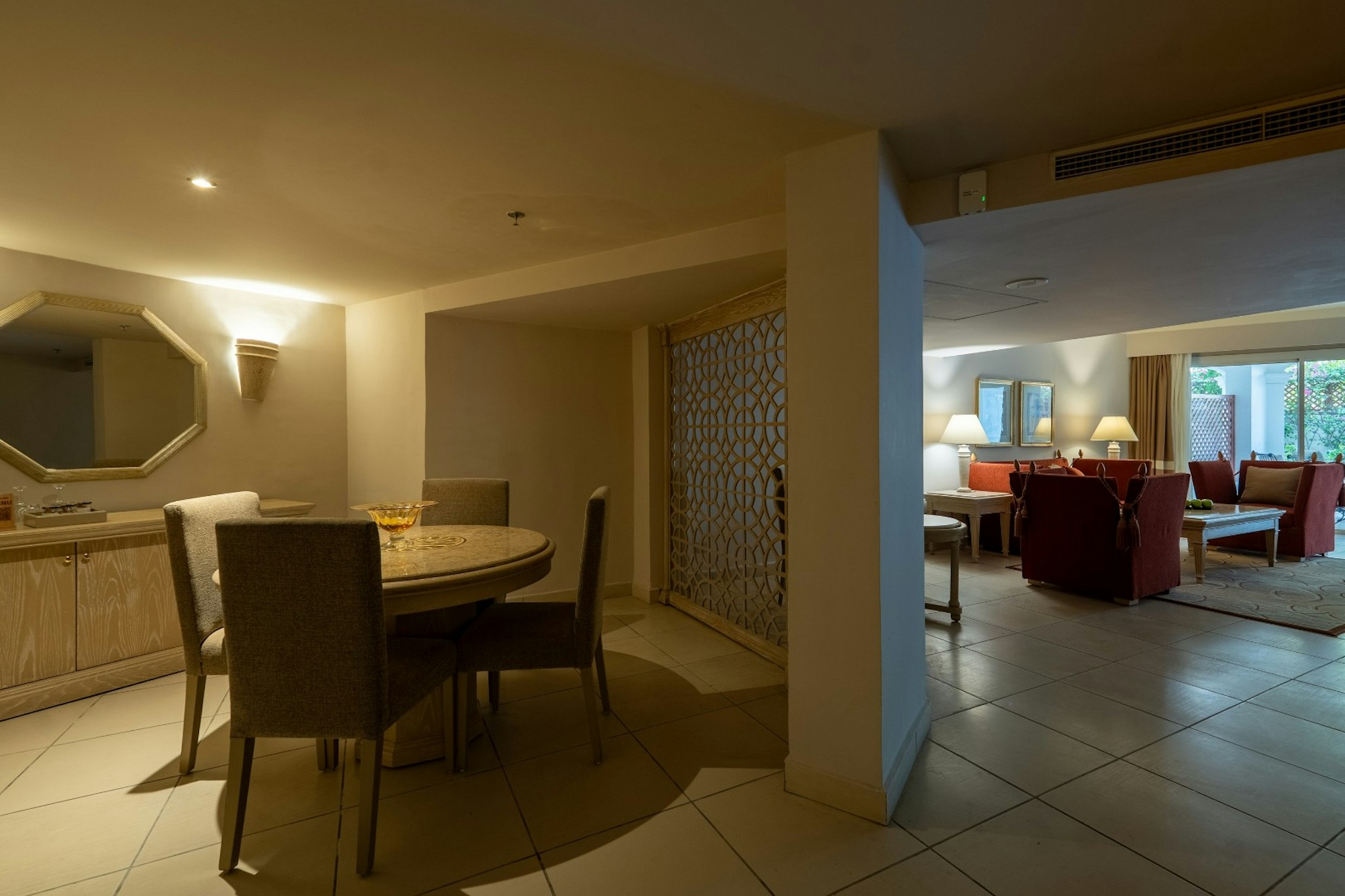 JAZ Elite Palace - Adults Friendly 16 Years Plus 4/6