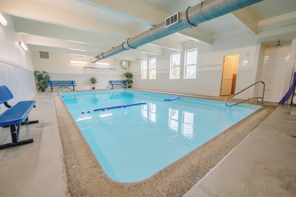 Chateau Westport Resort 35/63