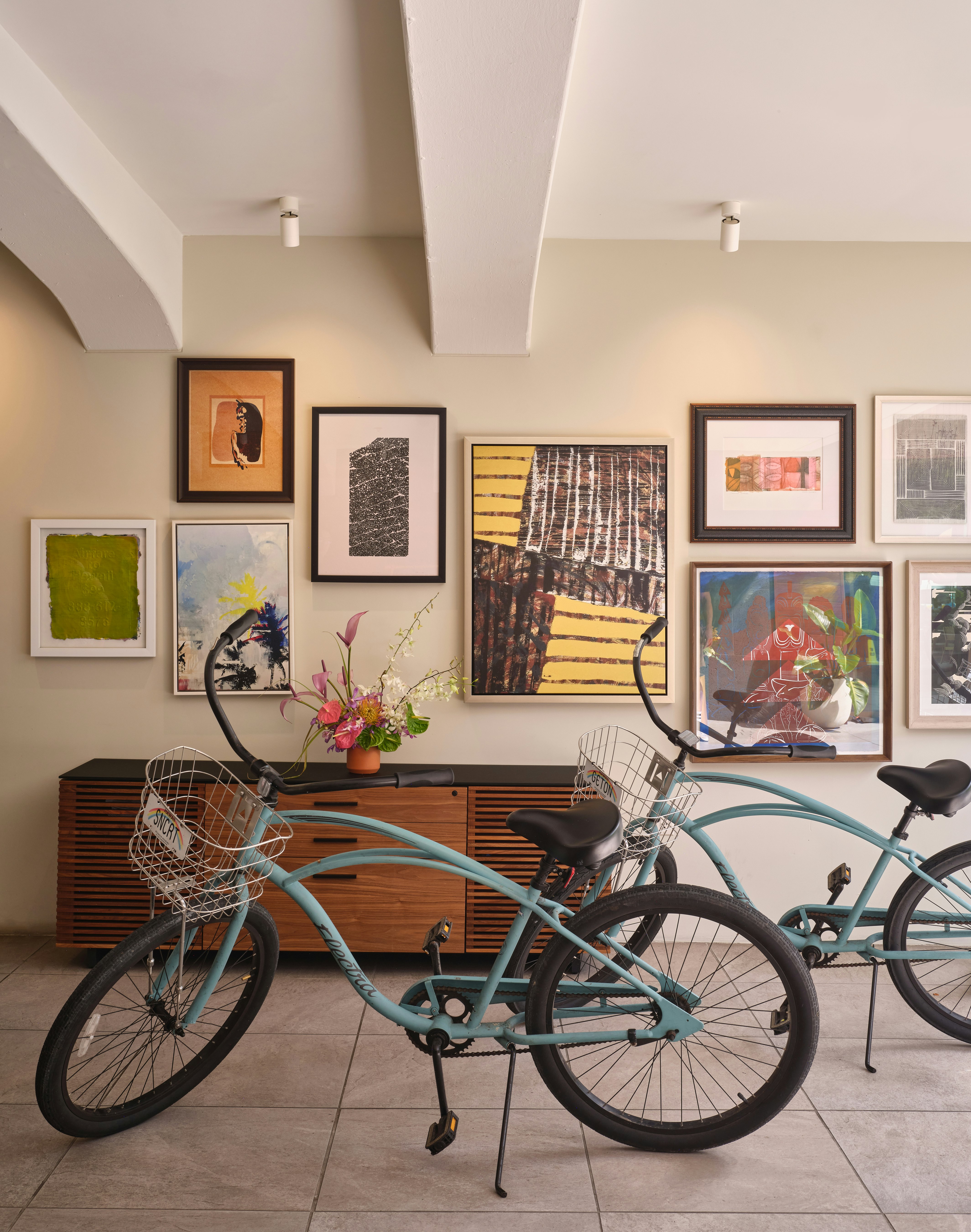 The Ambassador Hotel of Waikiki, Tapestry Collection by Hilton 57/60