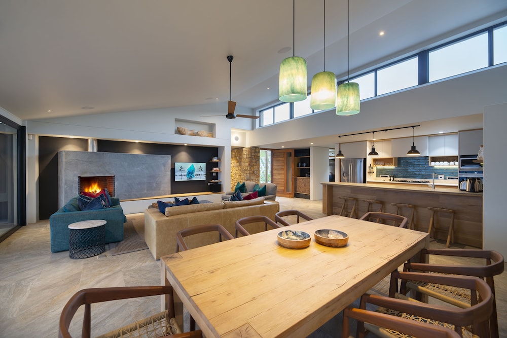 Alkira Lodge 28/33