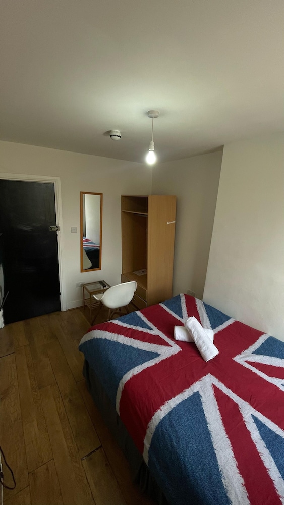 غرفة قياسية بسرير مزدوج بحمام مشترك، Saint James Backpackers 3/5