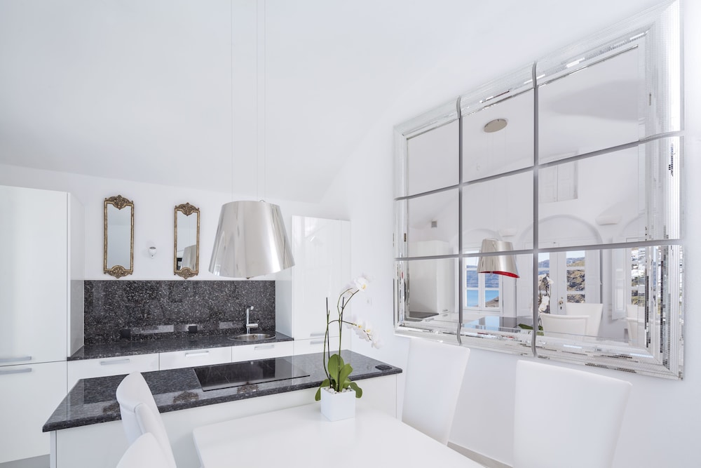 Canaves Oia Suites 3/80