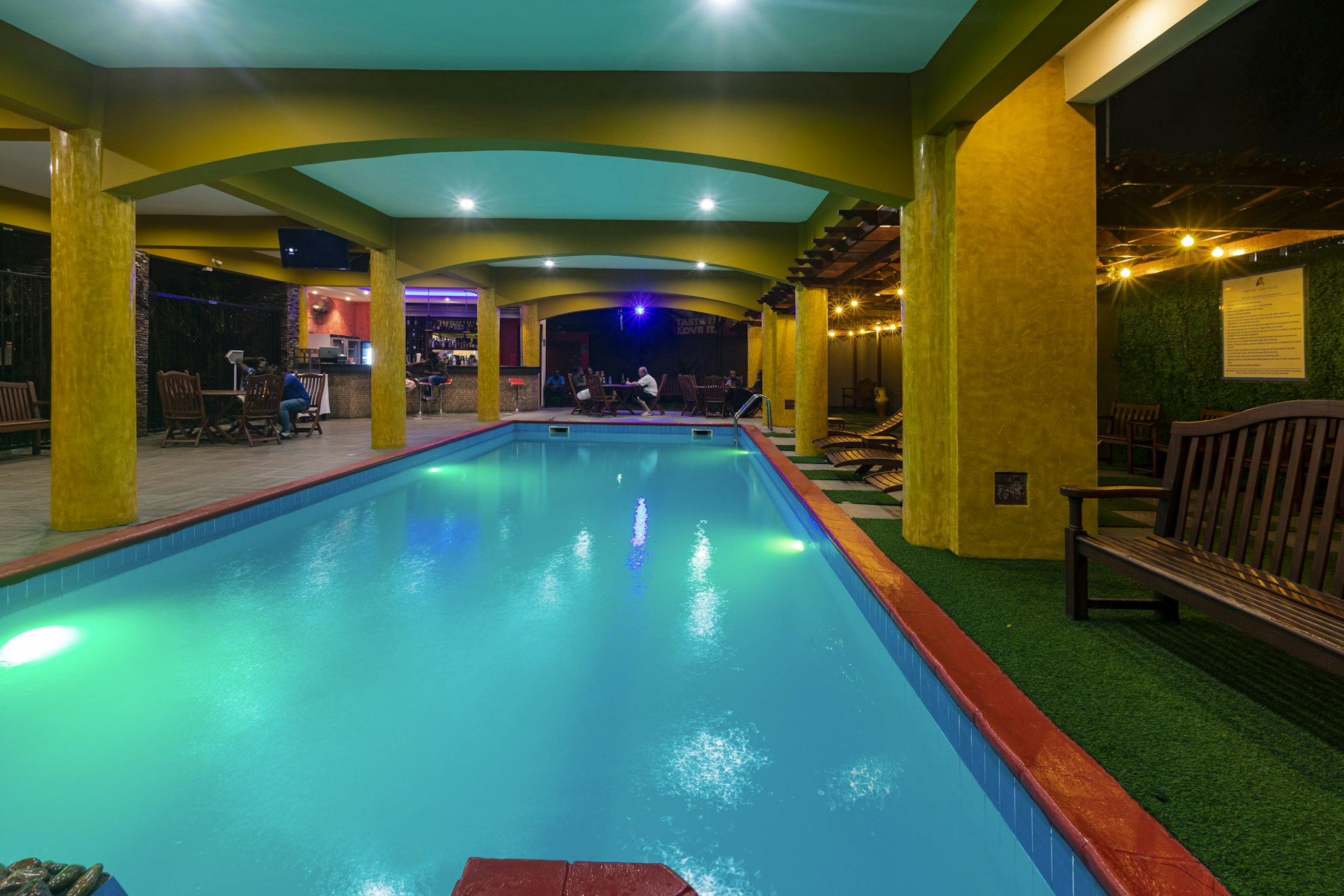 Airport View Hotel 29/40