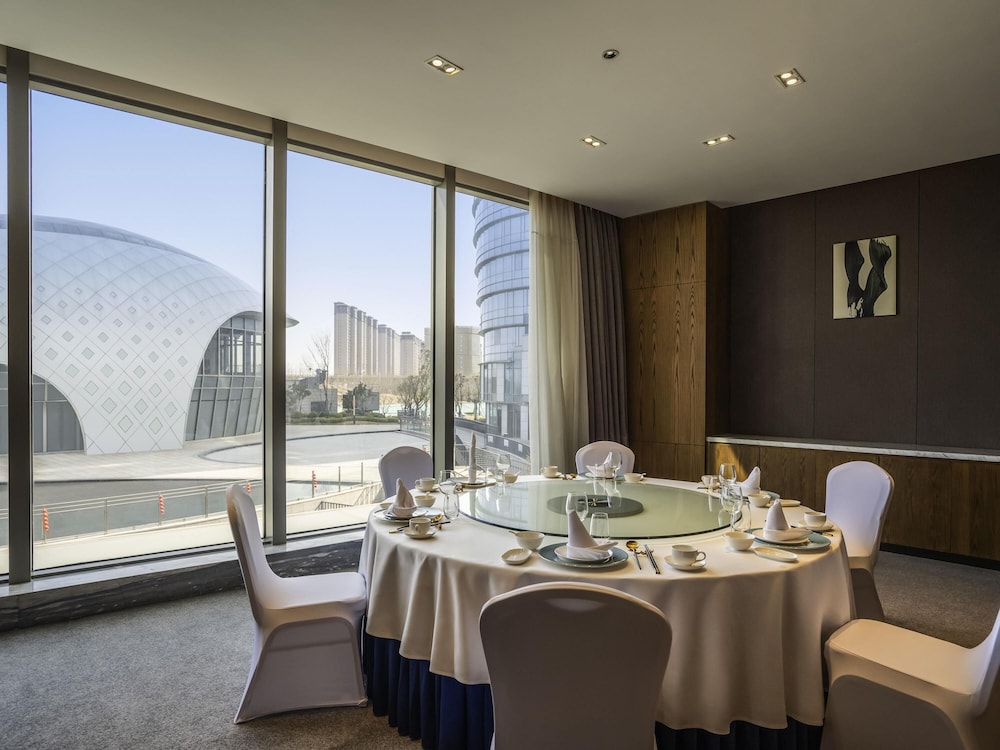 Novotel Zhengzhou Airport 56/68