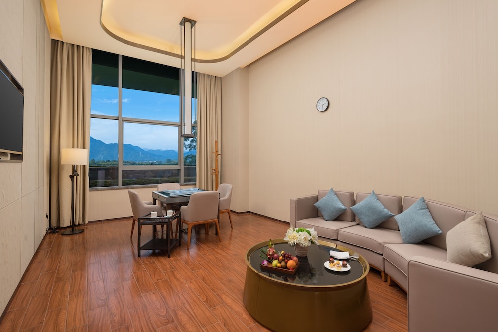 Wyndham Nankunshan 18/41