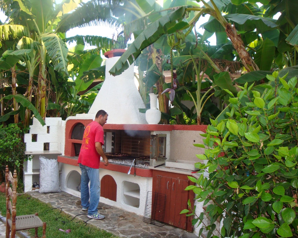 Oasis Hotel Bungalows 56/64