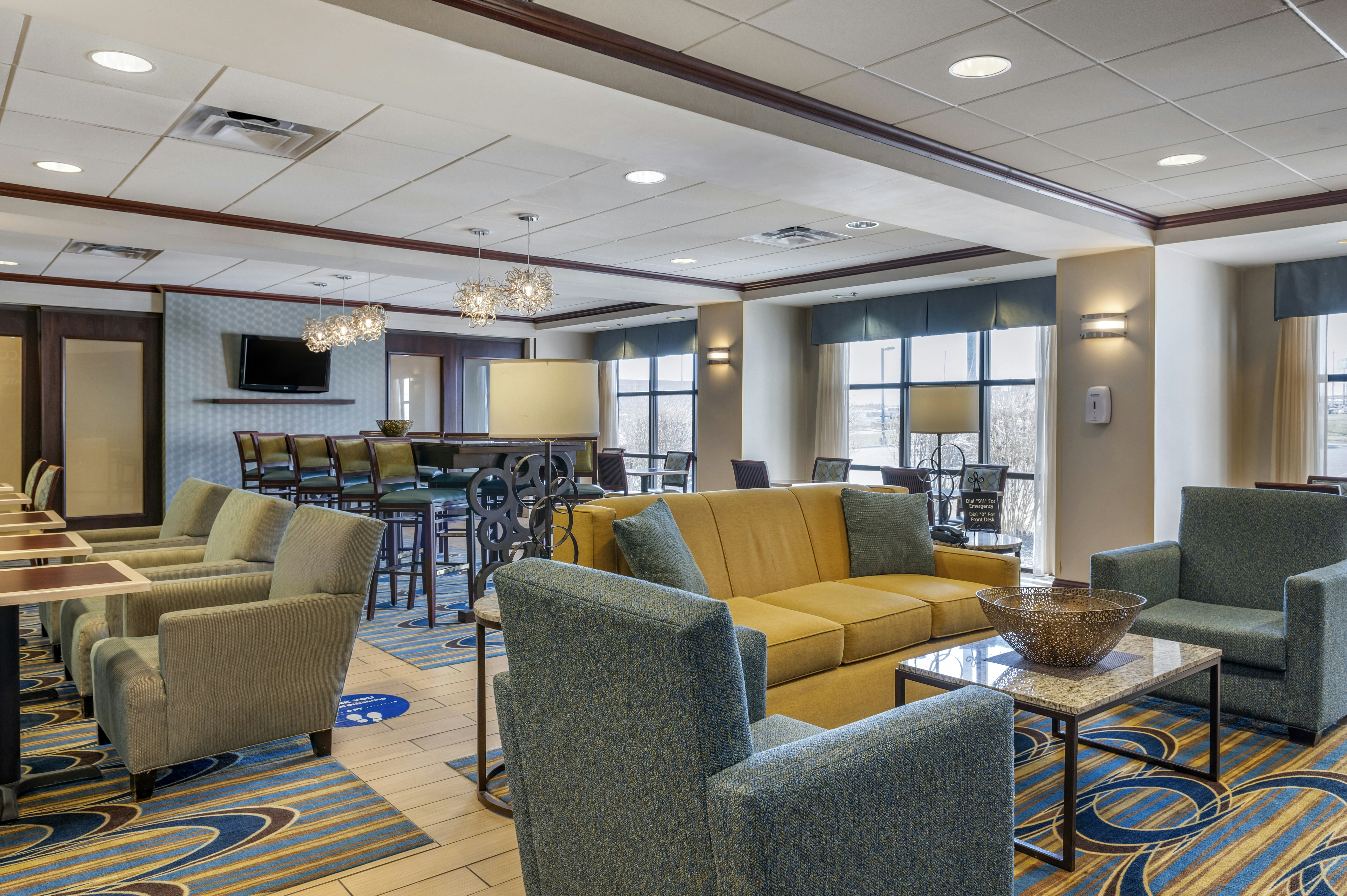 Hampton Inn Greenfield 24/36