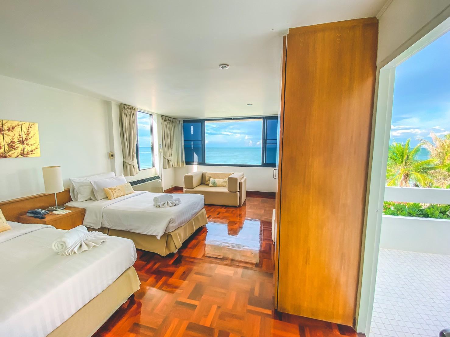 Family, 2 Double Beds, Sea Front