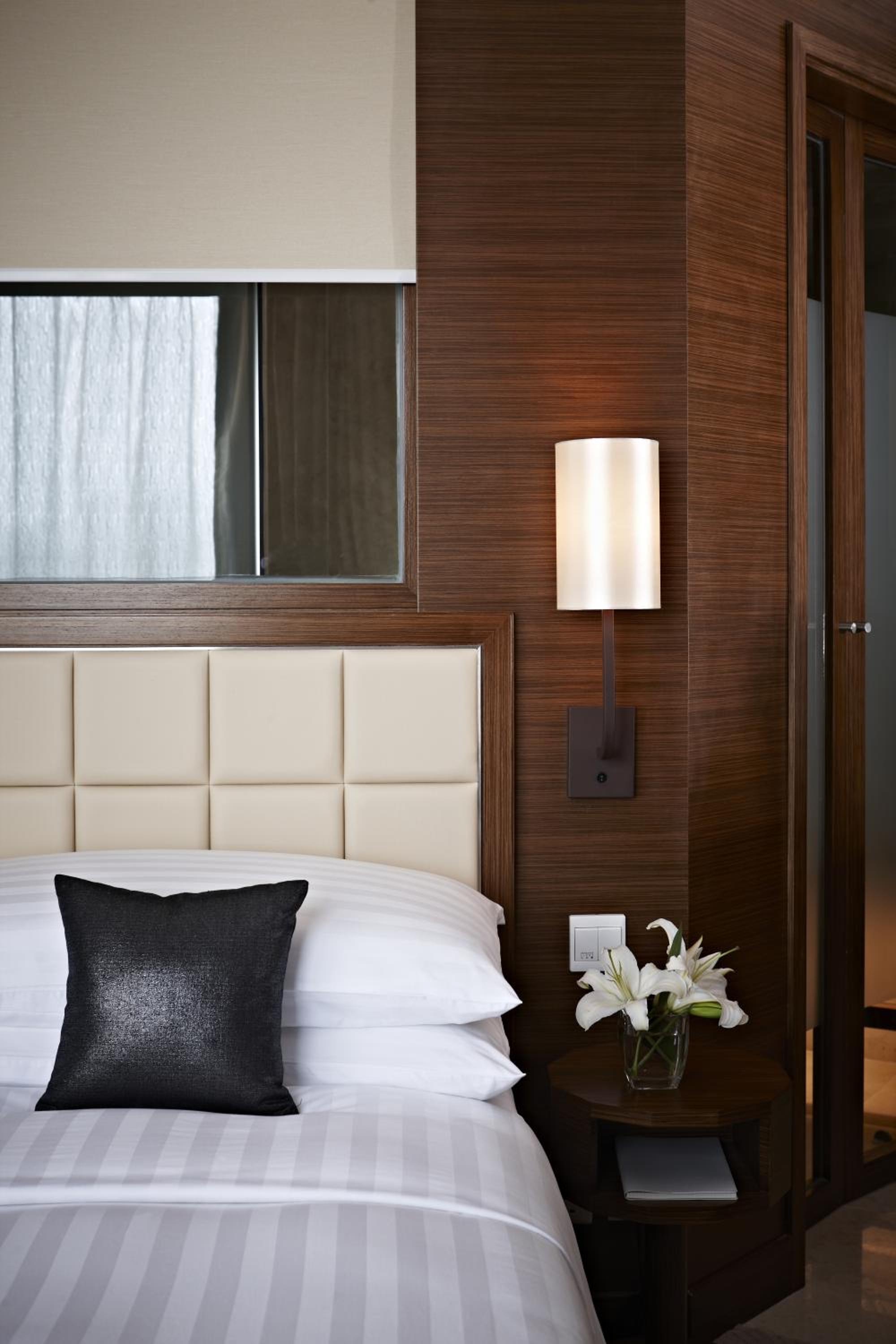 STANDARD, DOUBLE OR TWIN BED