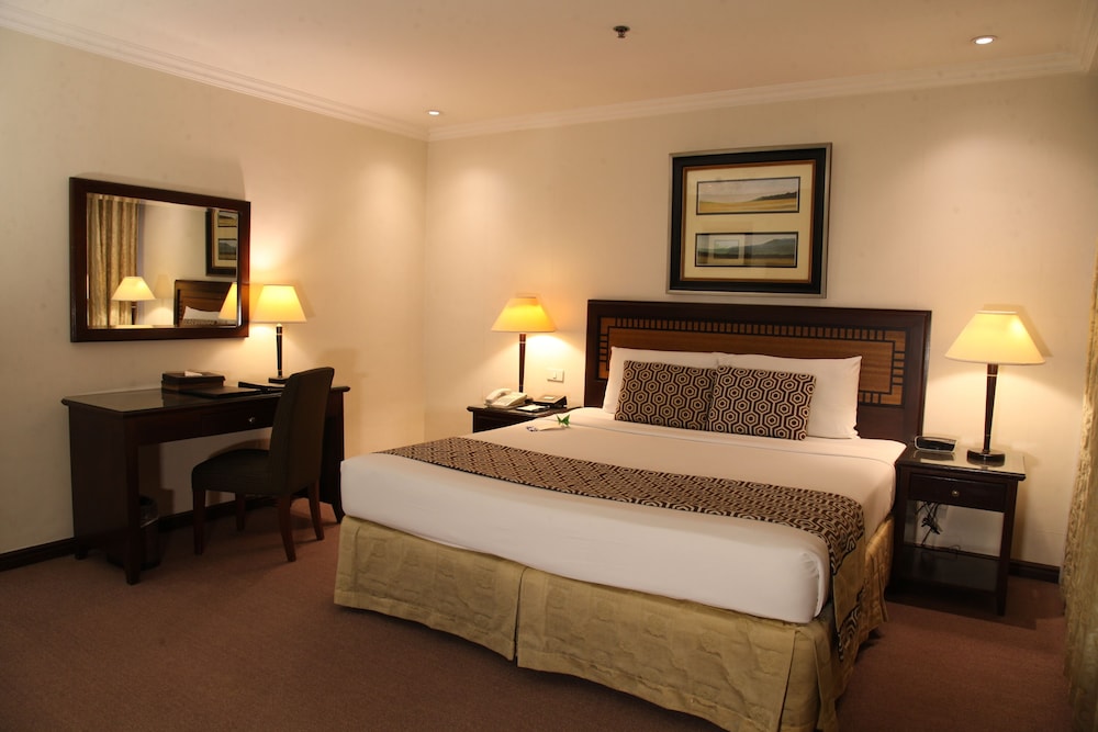 Herald Suites Solana 14/65