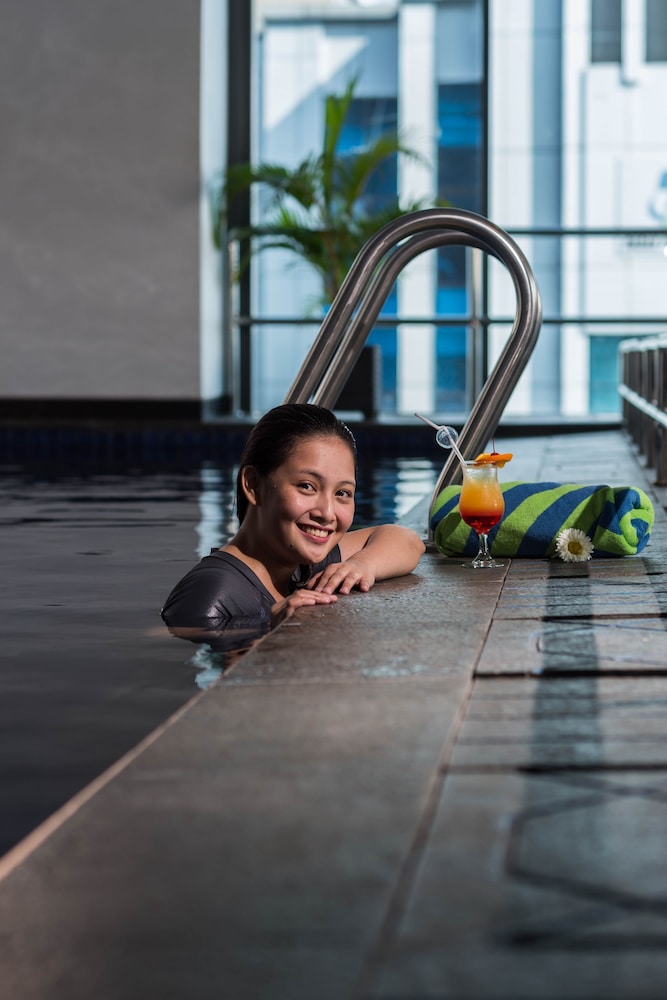 Arthama Hotels Losari Makassar 28/48