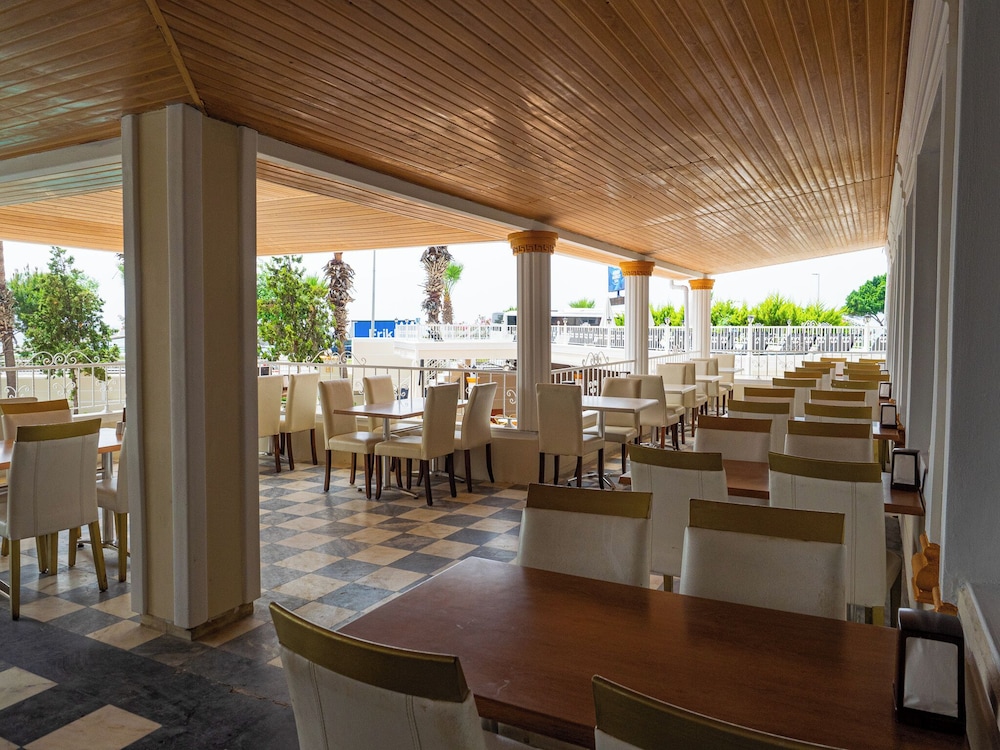 Hotel Sun Fire Beach 46/57