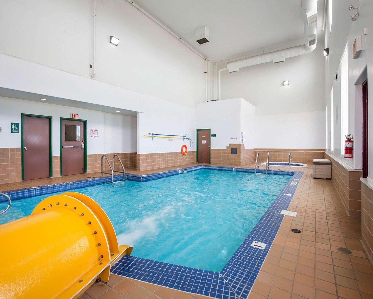 Quality Inn and Suites Lethbridge East 36/52