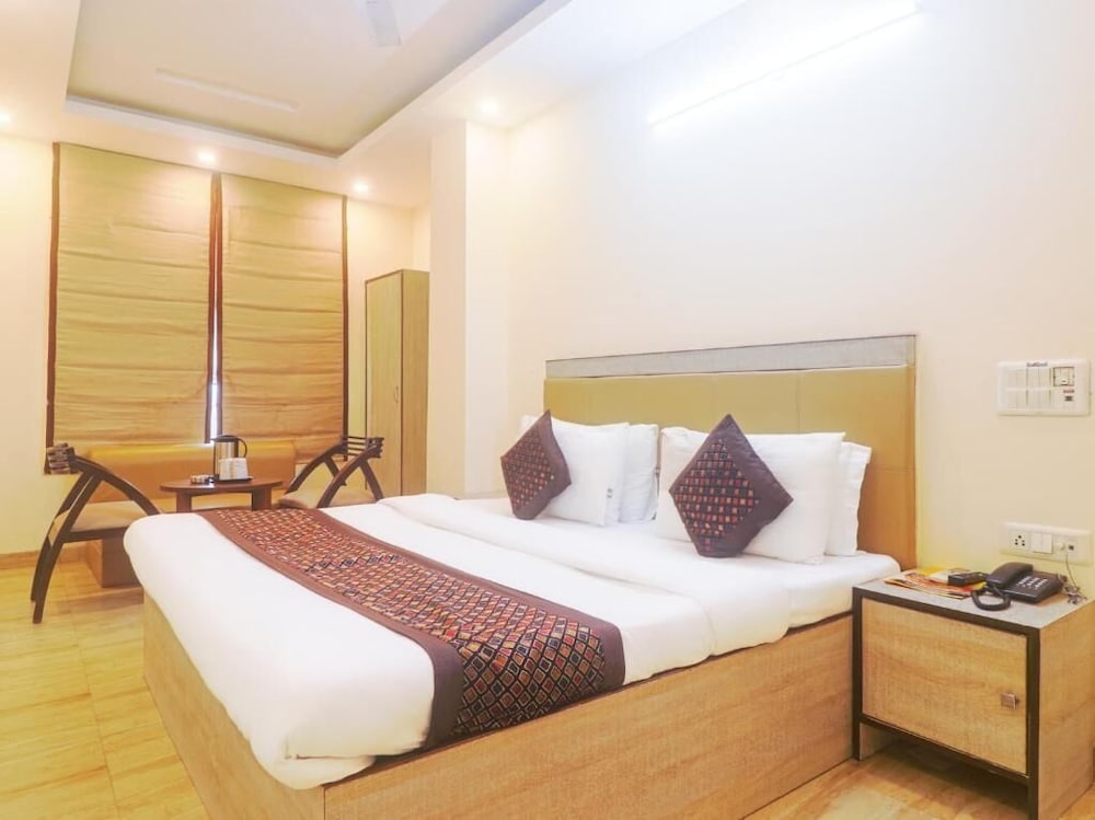 Hotel Grace At Karol Bagh 12/45