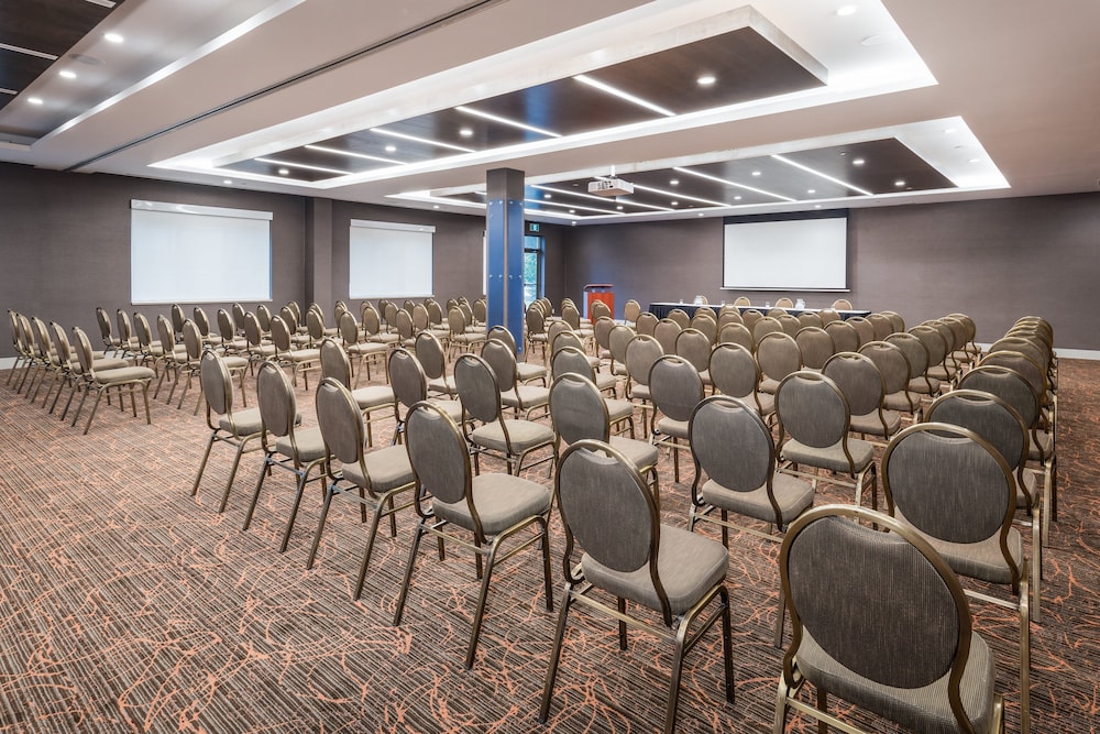 Holiday Inn Express Milton 45/57