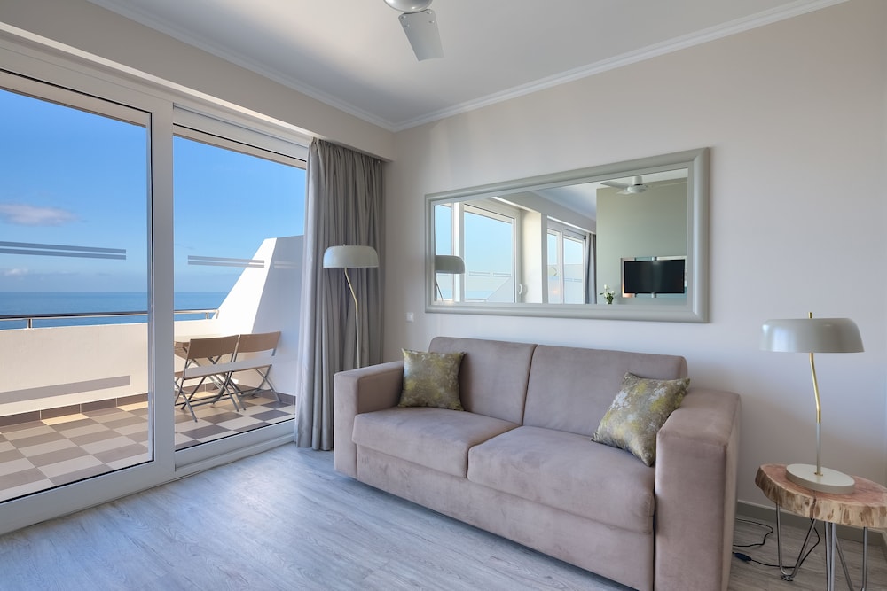 Orca Praia 33/49