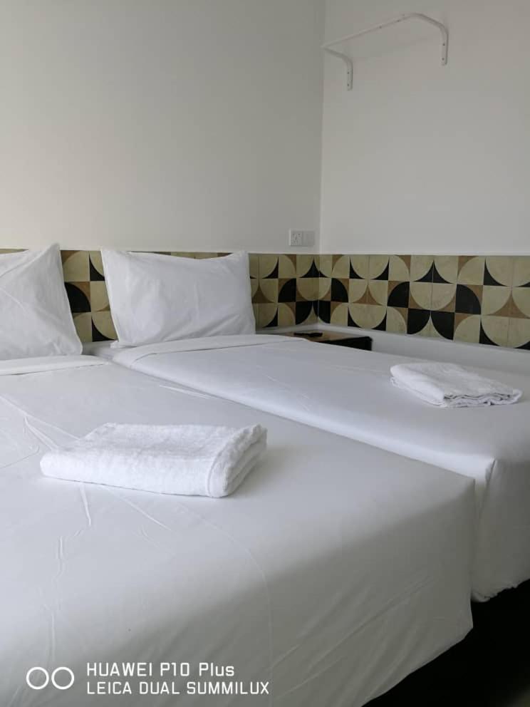 NIDA Rooms Butterworth Chain Ferry Classics 14/35