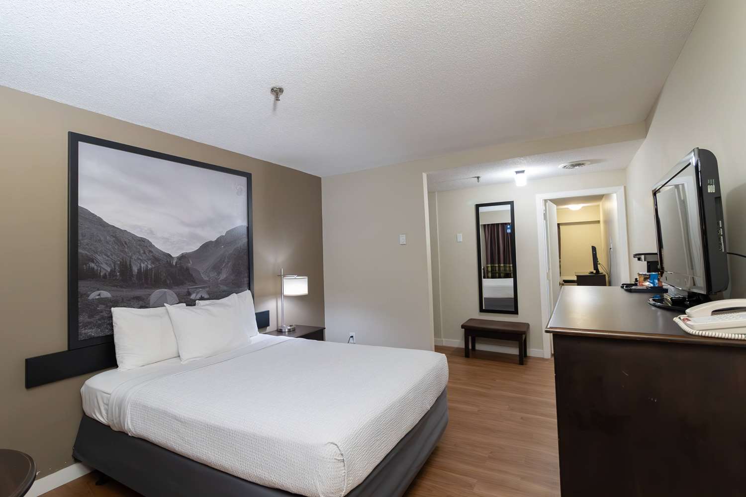 Super 8 By Wyndham Prince George 12/52