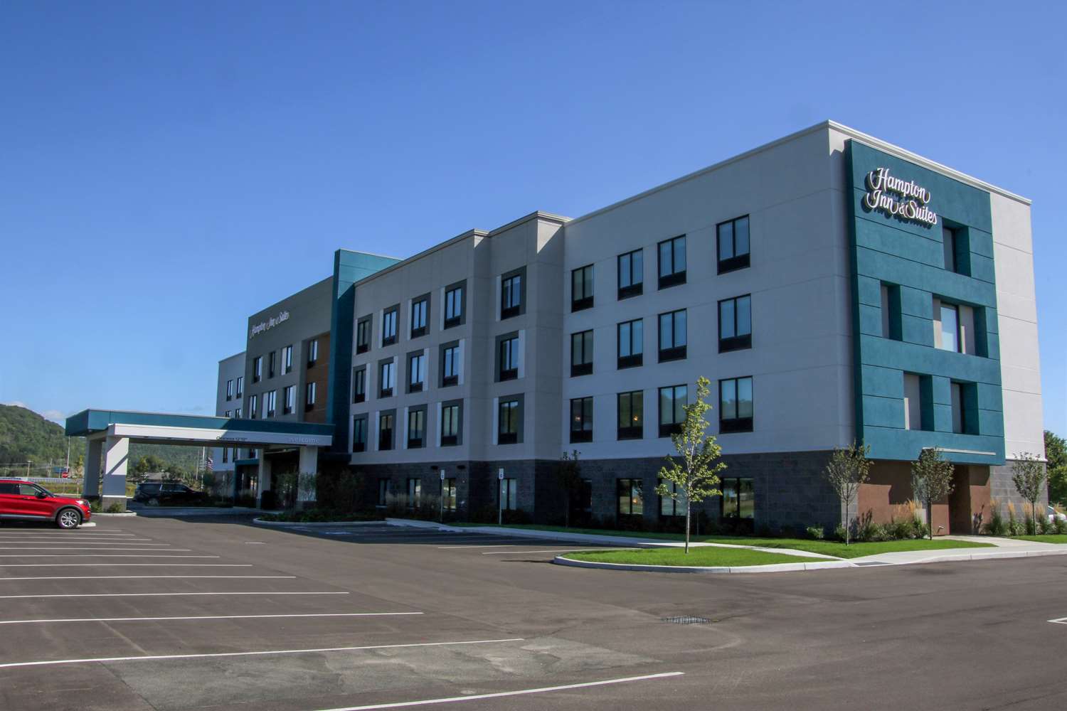 Hampton Inn and Suites Olean 22/25