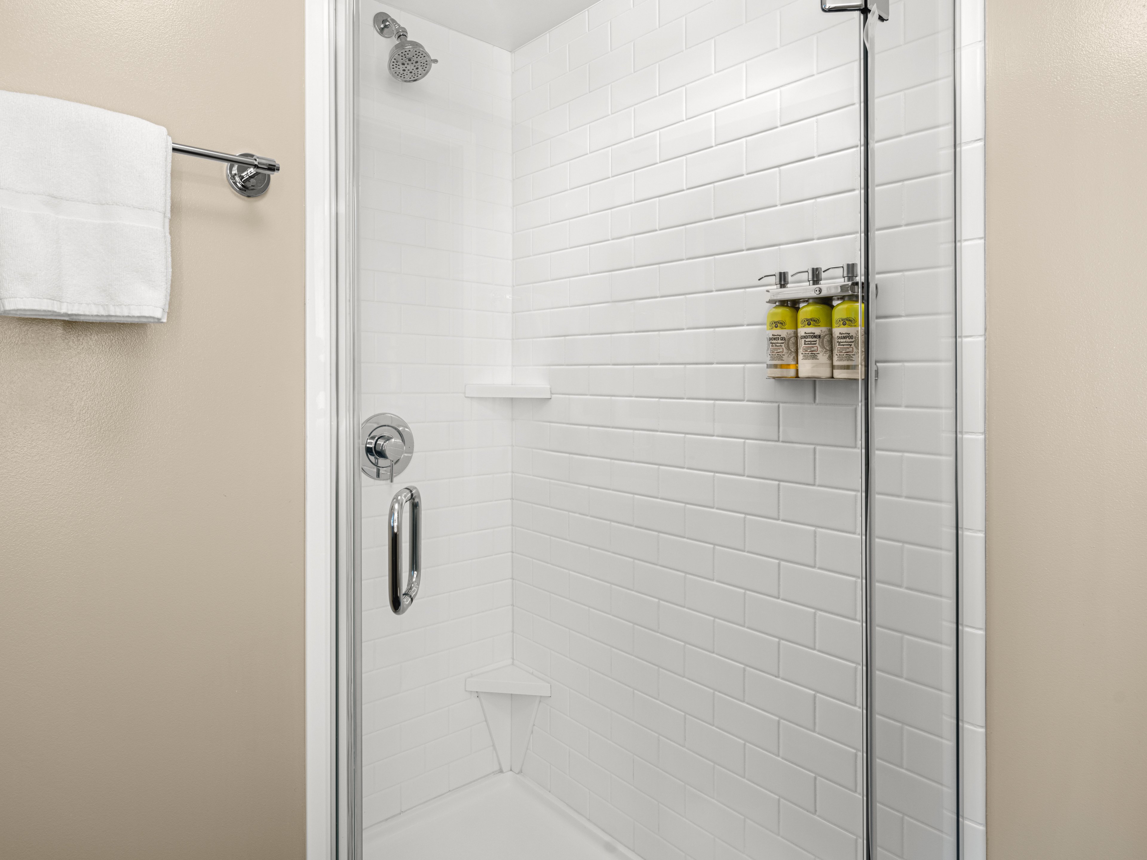 Staybridge Suites Seattle - South Lake Union 75/75