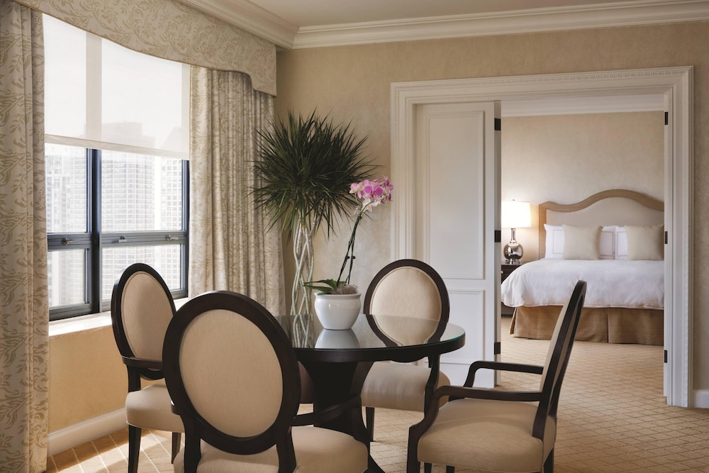 THE RITZ-CARLTON CHICAGO 27/42