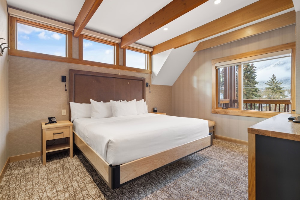 Moose Hotel And Suites 25/66