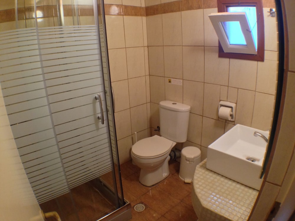 Politia Hotel 47/47
