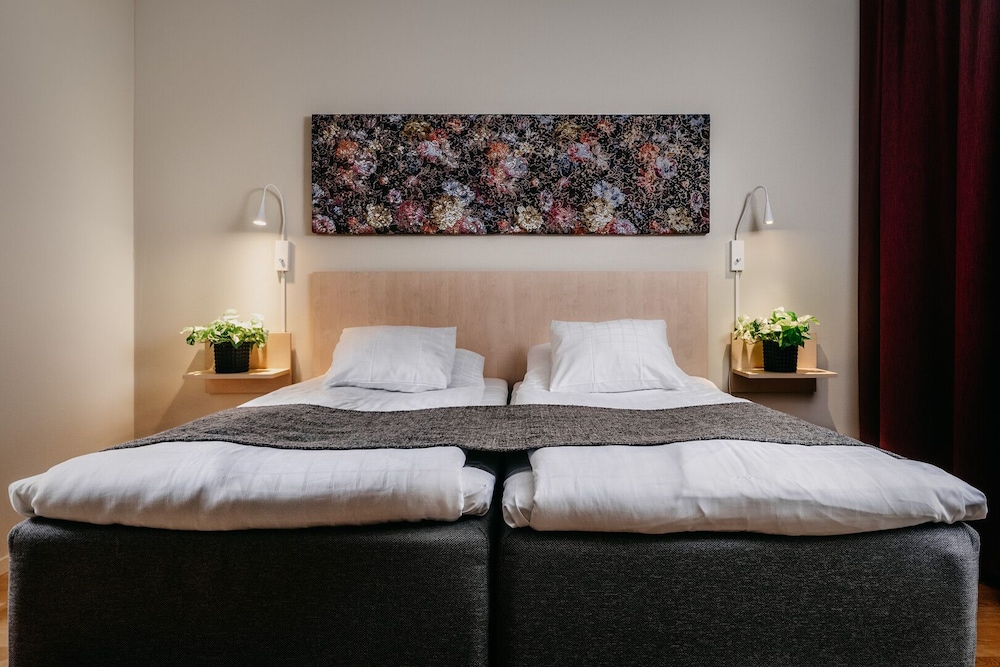 Hotell Björken 14/51