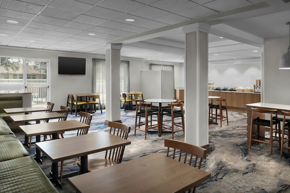 Fairfield Inn & Suites by Marriott Sarasota Lakewood Ranch 46/60