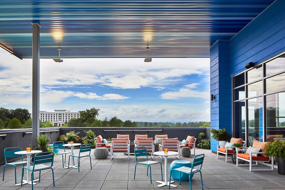 Aloft Chattanooga Hamilton Place 7/62