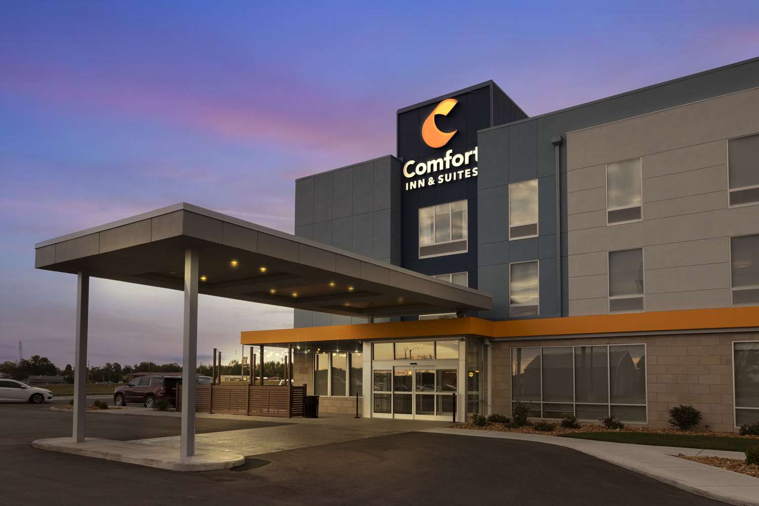 Comfort Inn & Suites Mountain Grove US-60 3/26