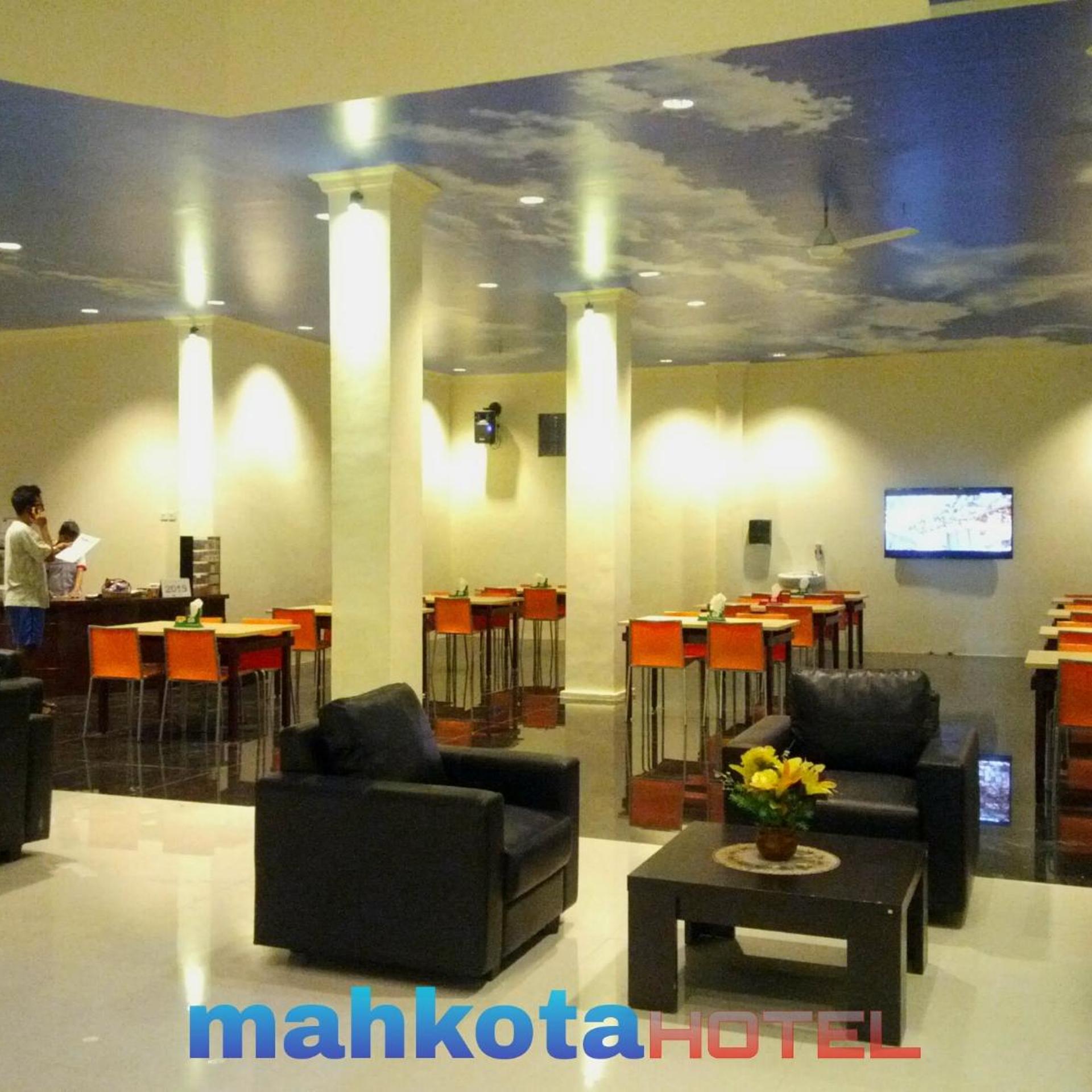 Mahkota Hotel 34/56