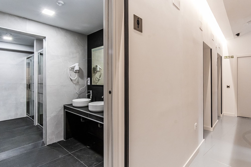 Open Hostel 34/36