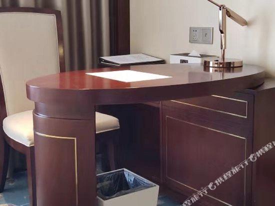 Wyndham Garden Wuxi Huishan 30/32