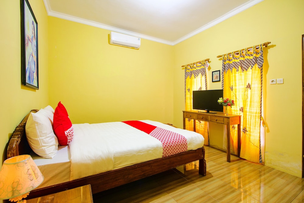 OYO 2047 Opak Village Bed and Breakfast 10/26